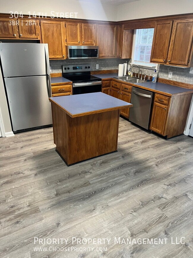 Foto del edificio - 304 14th St