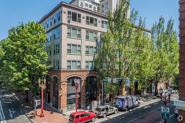 Building Photo - 5th Avenue Place Apartments