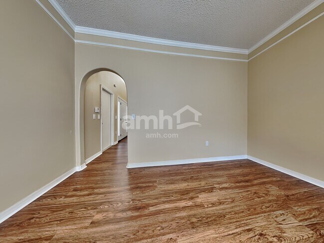 Building Photo - 805 Rocky Mountain Court