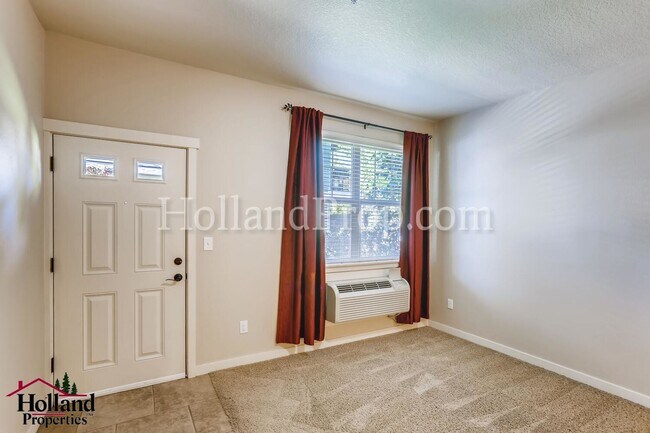 Foto del edificio - New Price, Same Great Home – Don't Miss Ou...