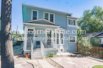 Building Photo - 2406 W Kiowa St