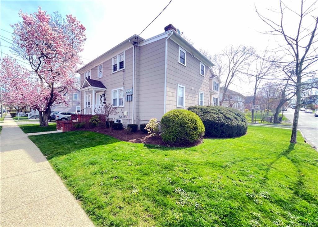 Primary Photo - 601 1st St