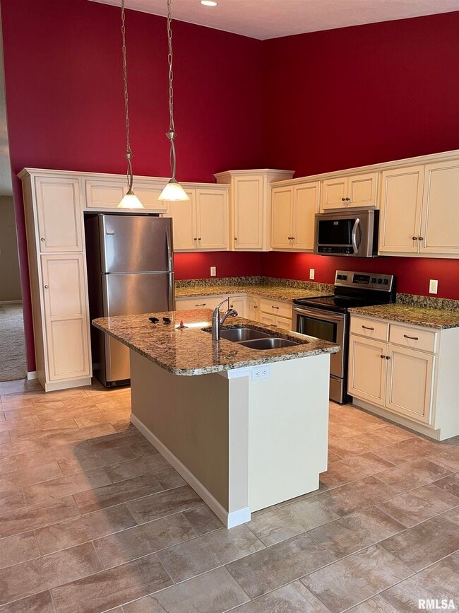 Building Photo - 4514 Castle Pines Dr