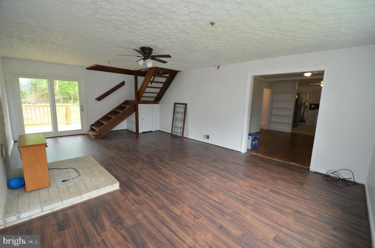 6201 Shady Side Rd, Shady Side, MD 20764 House Rental in Shady Side, MD