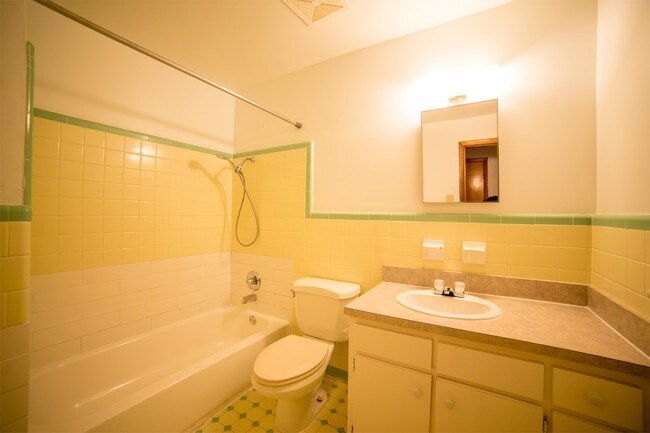 Foto del edificio - 3745 NW 7th Pl