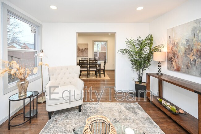 Foto del edificio - 6244 Red Bank Rd