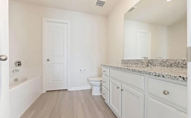 Building Photo - 86 Dumsford St