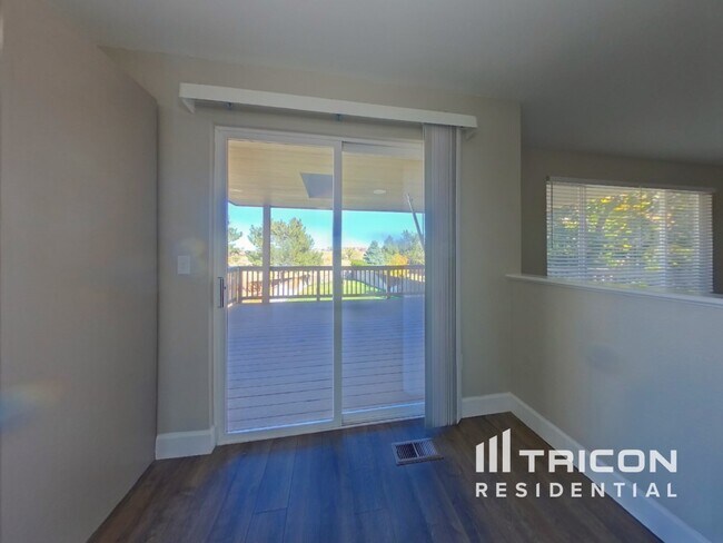 Foto del edificio - 6765 Lionshead Pkwy