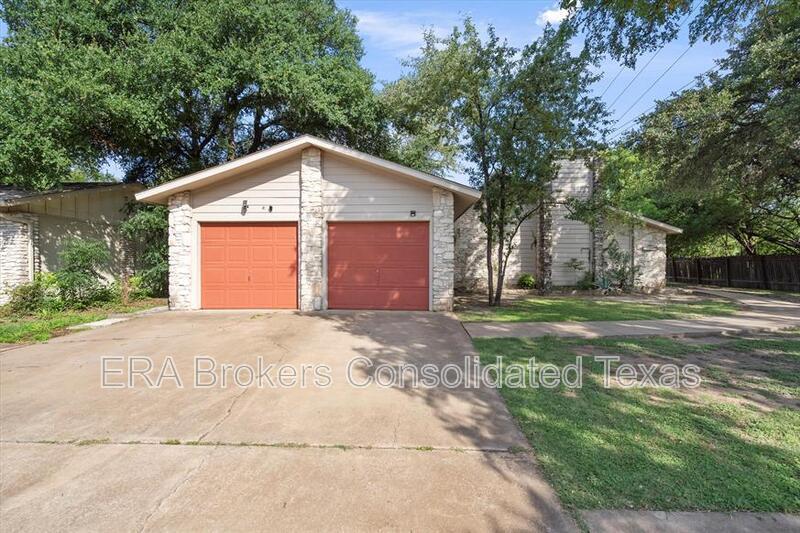 Foto principal - 11908 Broad Oaks Dr