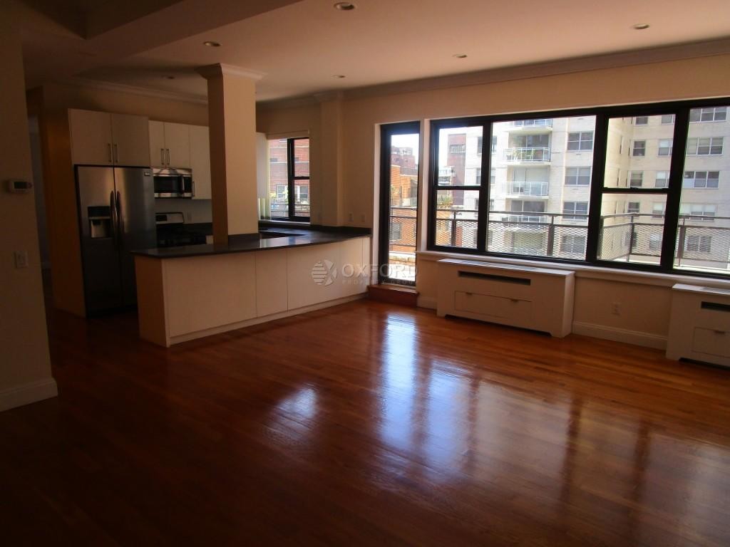 Foto principal - 157 W 57th St