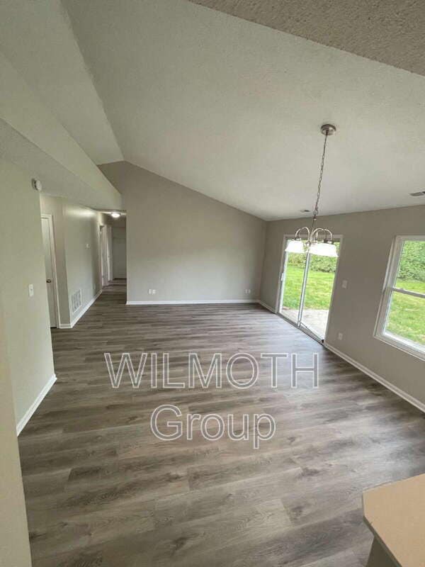 Foto del edificio - 2717 N Rural St