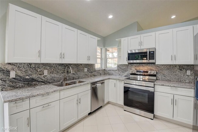 Building Photo - 3 br, 2 bath House - 3315 Columbo Court, D...