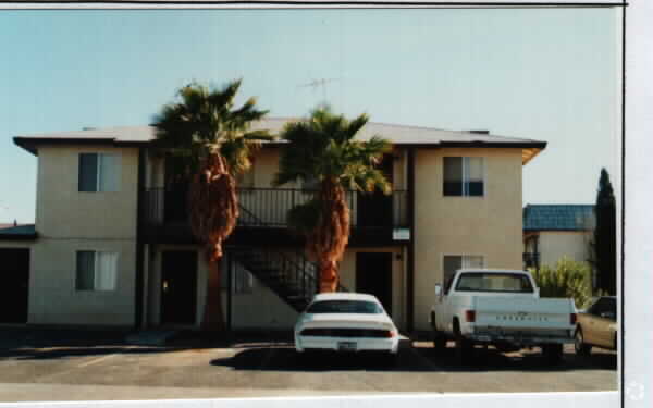 Primary Photo - 202 Kola St