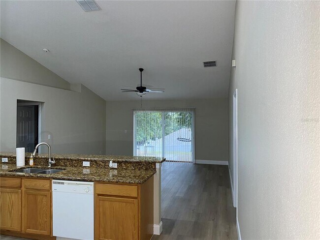 Foto del edificio - 1226 Windy Bluff Dr