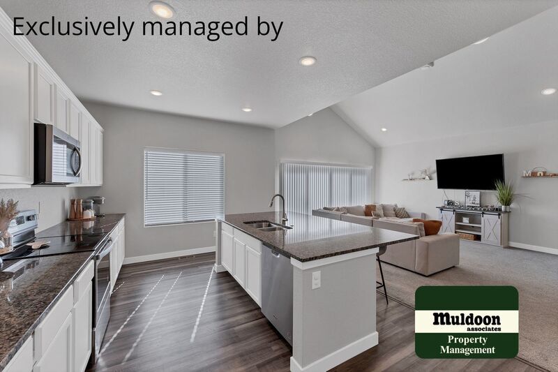 Foto principal - 2402 Sunrise Ln