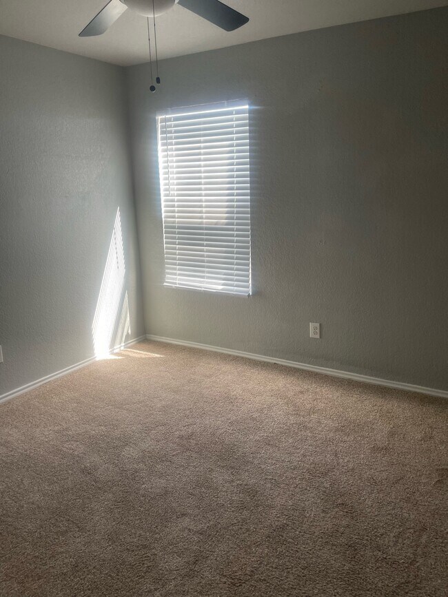 Foto del edificio - 620 Northgap Dr