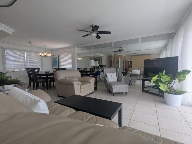 Photo - 220 KINGS POINT DR Unit 501 Apartment