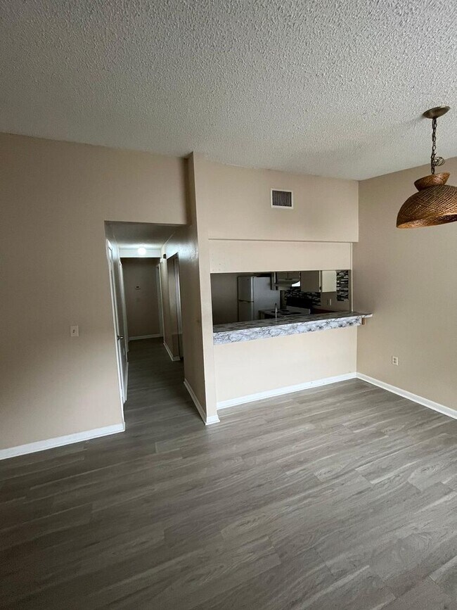 Foto del edificio - 1932-1938 Crystal Grove Dr, Lakeland, FL 33801-8033