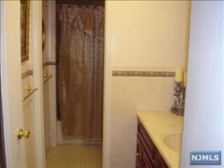 Building Photo - 52 Forsythia Ln