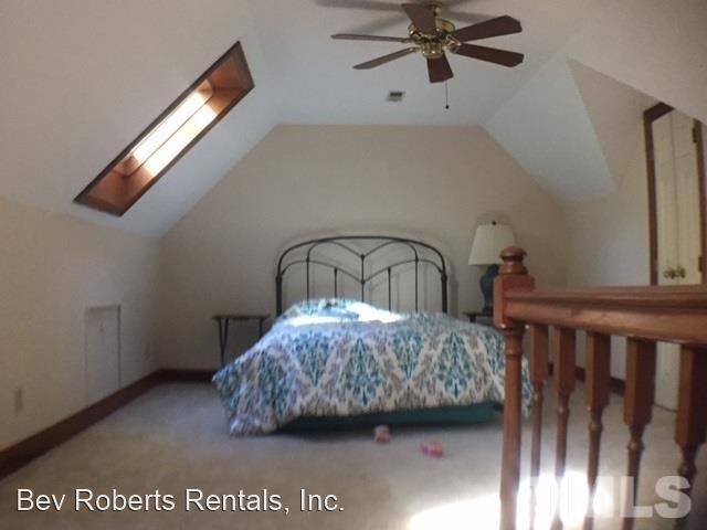 Foto del edificio - 4 br, 2.5 bath House - 307 King George Loop