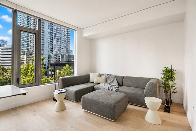 Foto del edificio - 2510 6th Ave