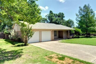 Building Photo - 1537 Trammell Dr