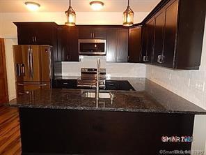 Foto del edificio - 55 Oakridge St