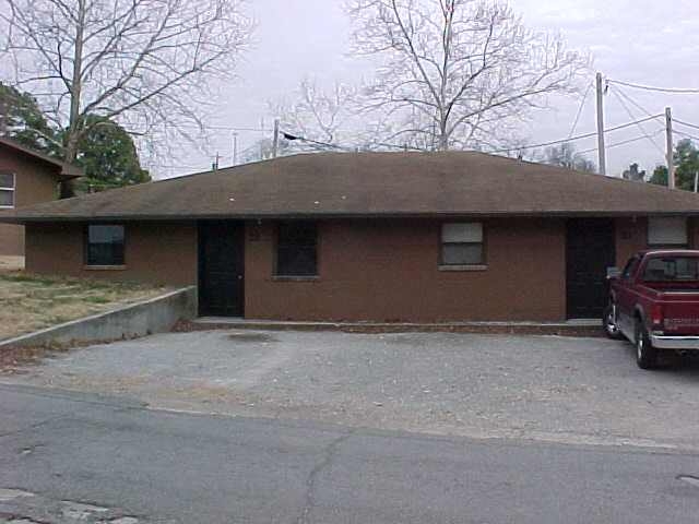Building Photo - 208-214 Wallain Cir