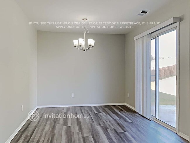 Foto del edificio - 8431 Redding Glen Ave