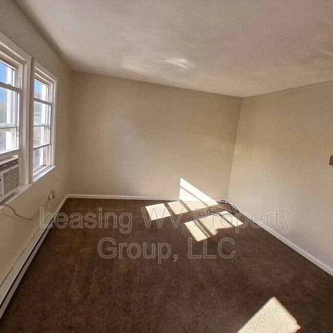 Foto del edificio - 2704 Creamery St
