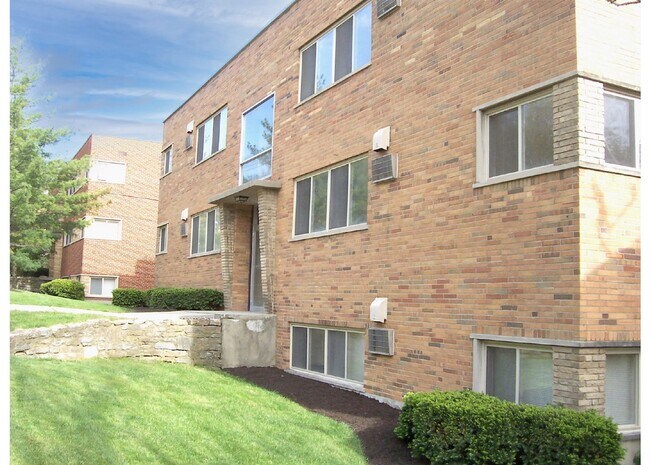 Foto del edificio - 563 Lowell Ave