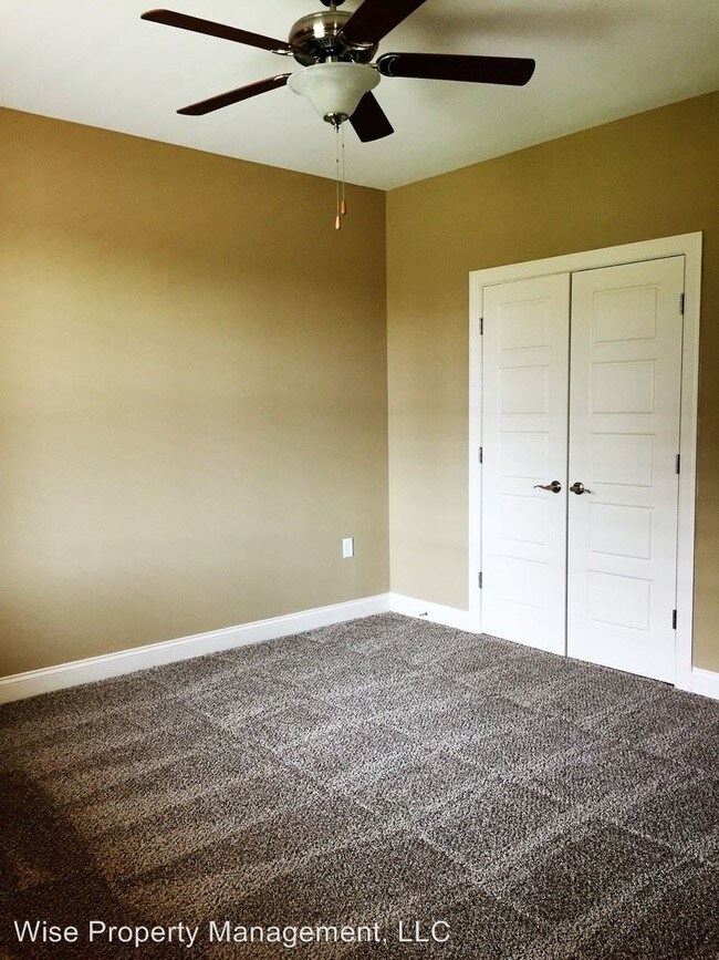 Foto del edificio - 517 Pink Moon Drive