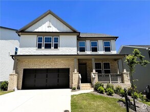 Building Photo - 690 Avignon Blvd