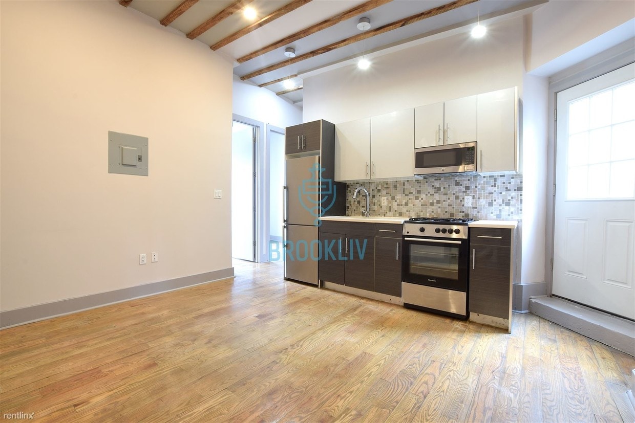 Primary Photo - 3 br, 1.5 bath Apartment - 292 Bedford Ave 15