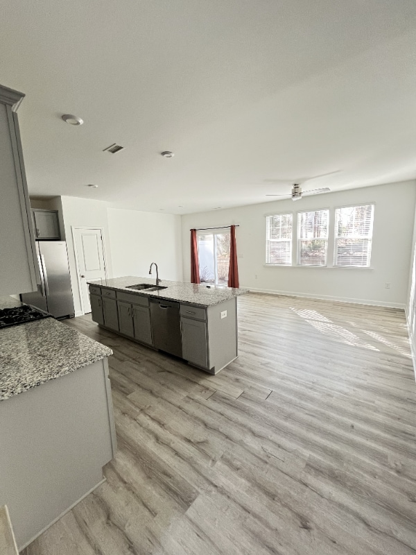 Building Photo - 135 Orvis Dr