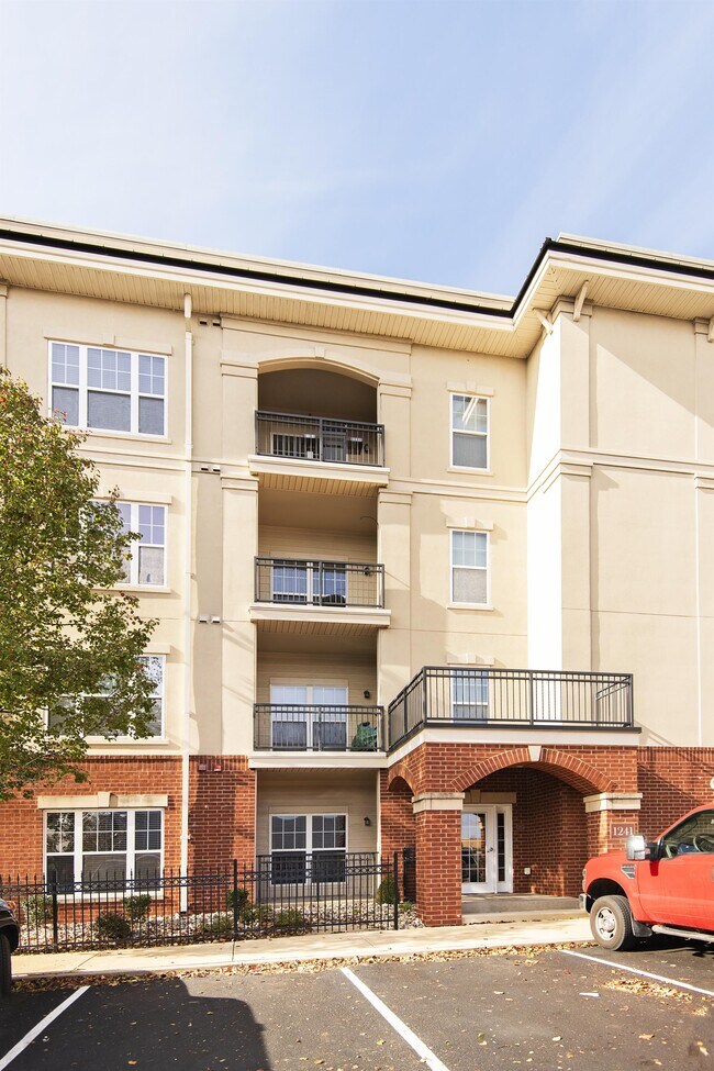 1241 Strassner Dr, Brentwood, MO 63144 Townhome Rentals in Brentwood