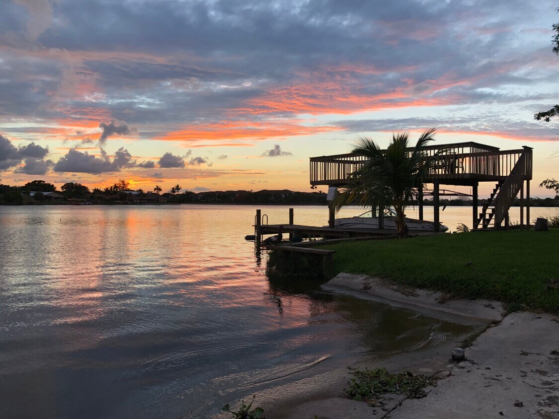 Photo - 6225 Pine Dr (Lake Worth Beach, FL)