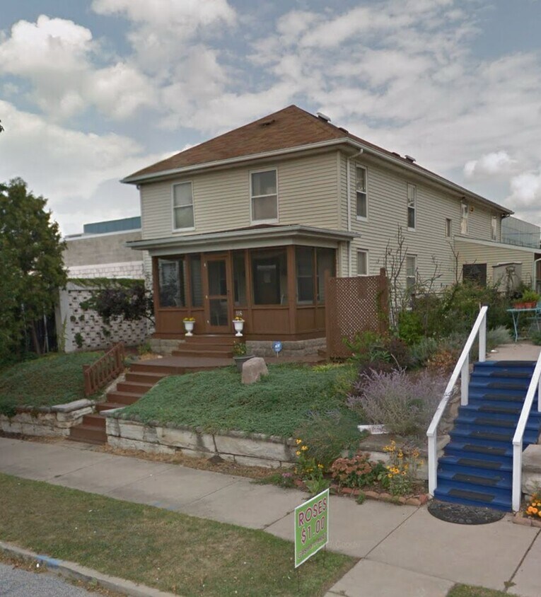 118 S Hill Street Room for Rent in South Bend, IN