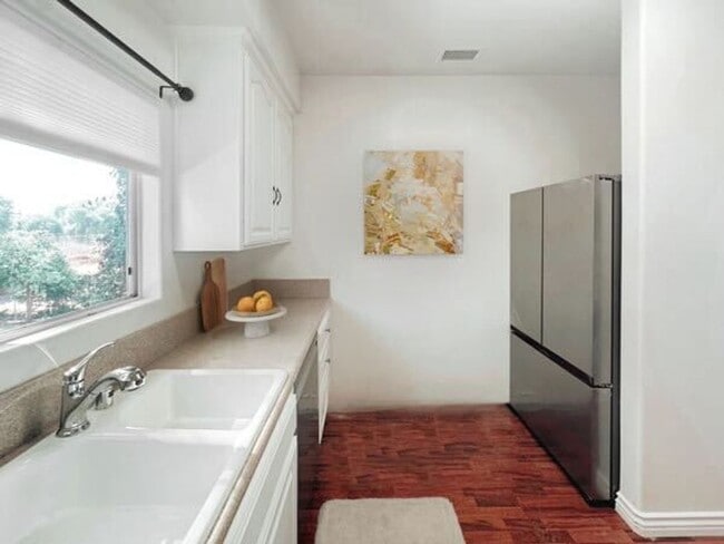 Building Photo - Gorgeous 2 Bed in Fire Mountain with Amazi...