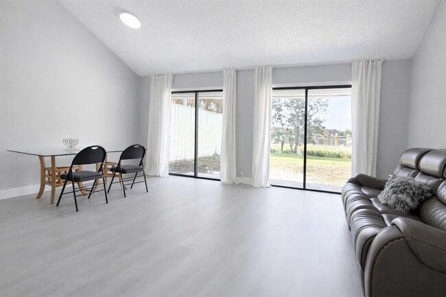 Foto del edificio - 1502 Lake Buckeye Rd