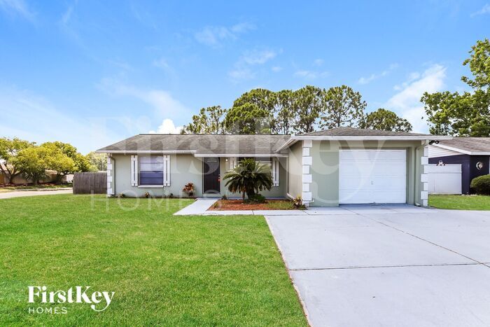 Foto principal - 7100 Sandalwood Dr