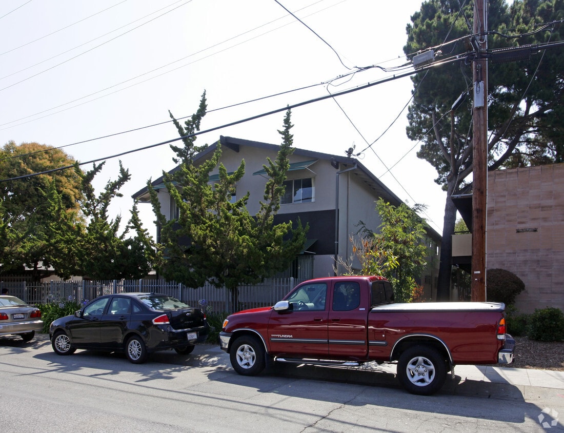 Primary Photo - Palm Terrace Apartments