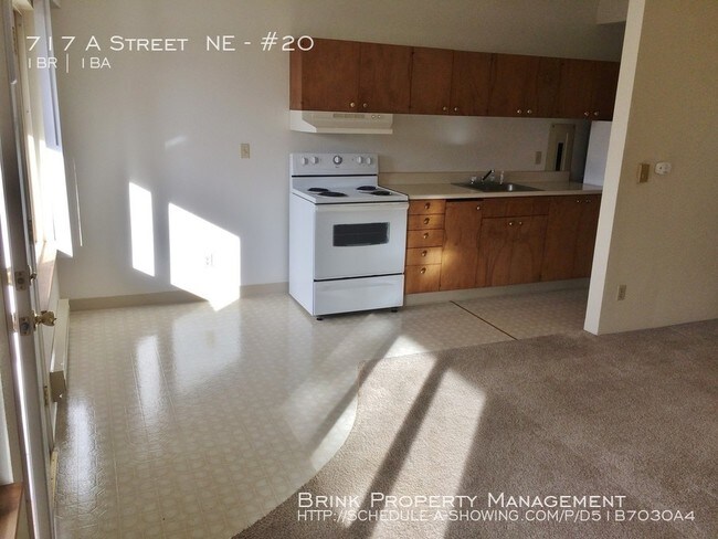 Foto del edificio - 717 A St NE