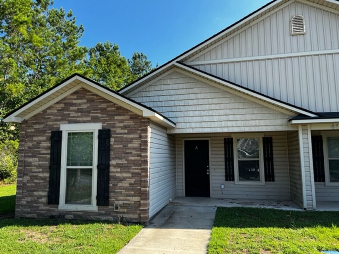 Primary Photo - 4101 Mulligan Manor Ln