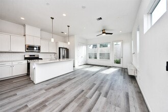 Building Photo - 1524 Ojeman Rd