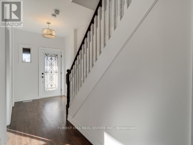 Building Photo - 525 Shaw St