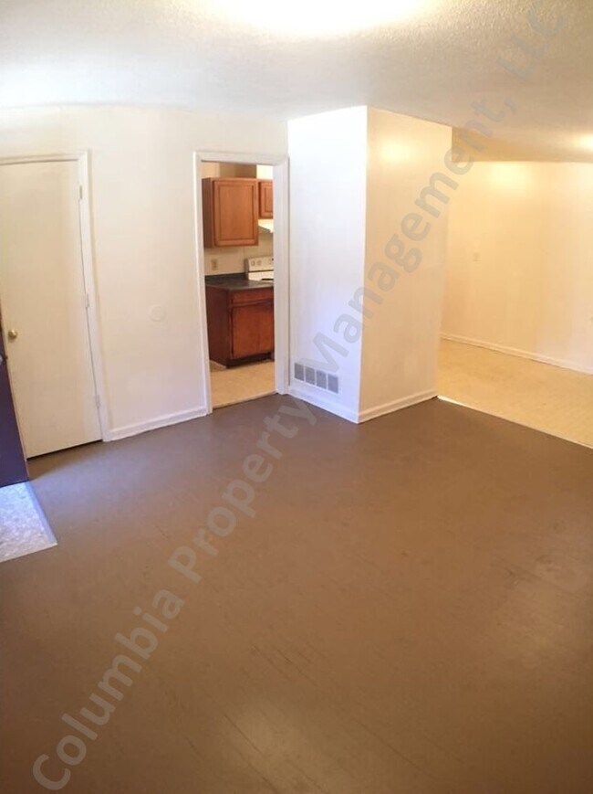 Foto del edificio - 208 Woodcrest Dr