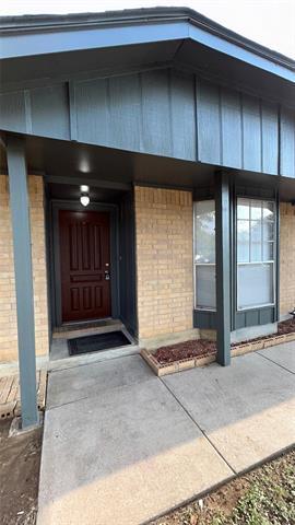 Building Photo - 3105 Amber Dr S