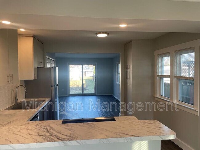 Foto del edificio - 3738 Edgar Ave