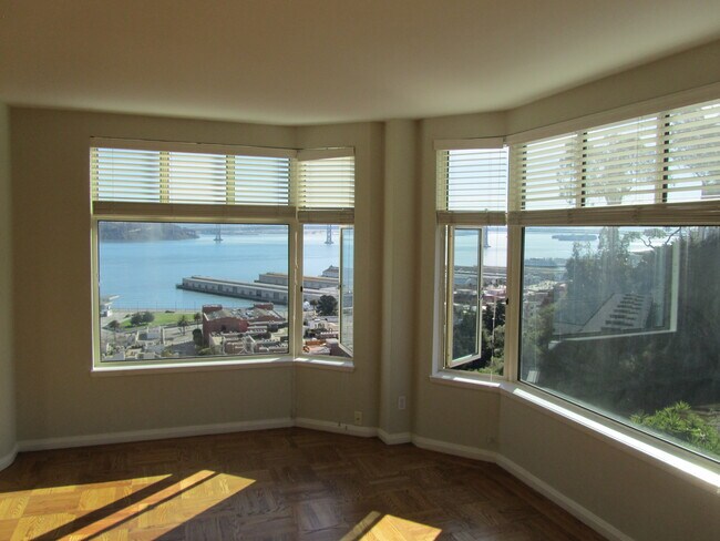 Building Photo - 290 Lombard St
